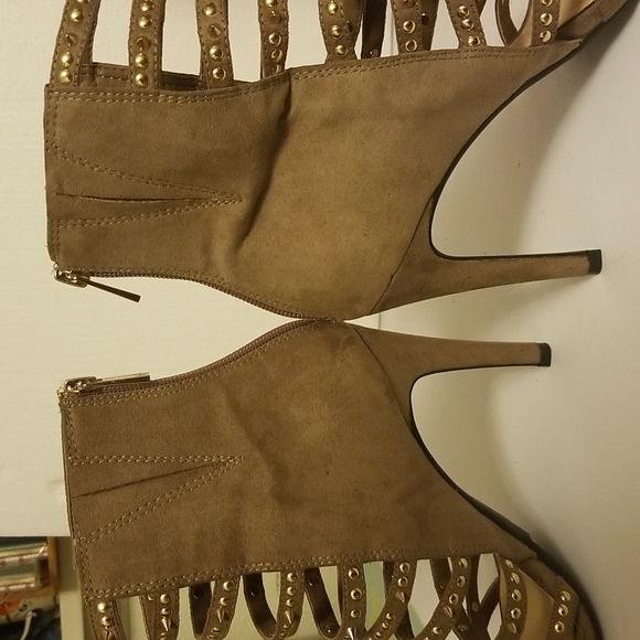 Beige Peep Toe Spike Stiletto High Heel Ankle Boots Studs Size 8 - Picture 10 of 12